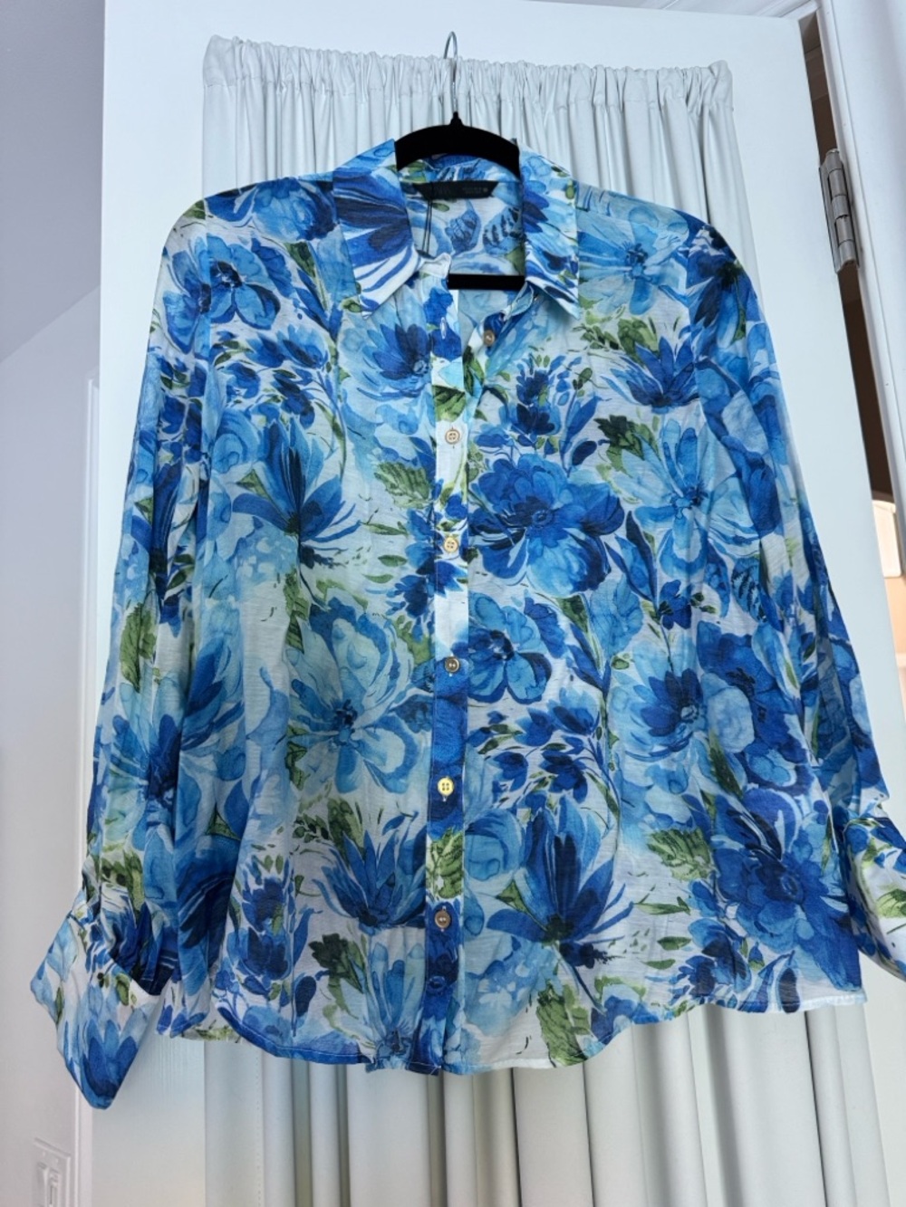 Zara Blue Floral Button-Front Blouse
